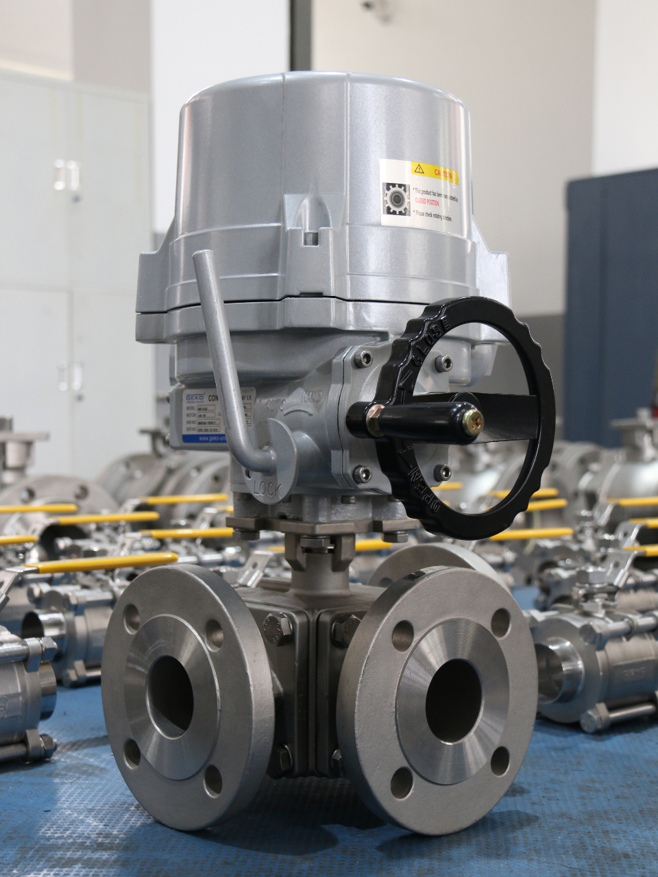 Válvula de esfera de controle proporcional de 3 vias modificada integrada ao sistema operacional